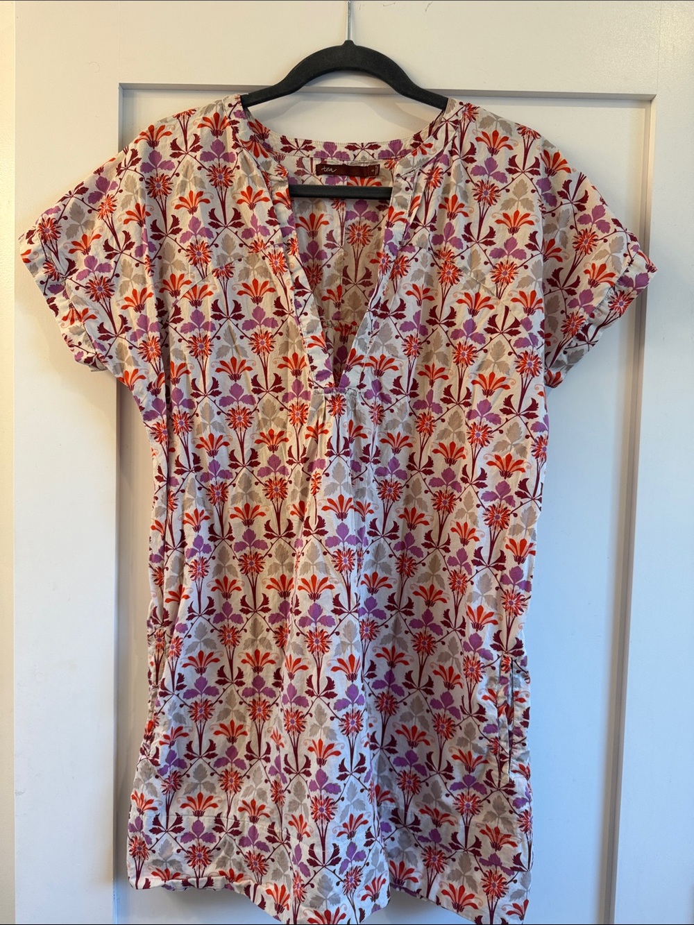 Tea Women’s Floral Print V-Neck Tunic Top - Purple & Orange